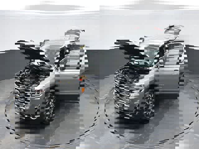 Used 2023 GMC Acadia SLE image 40