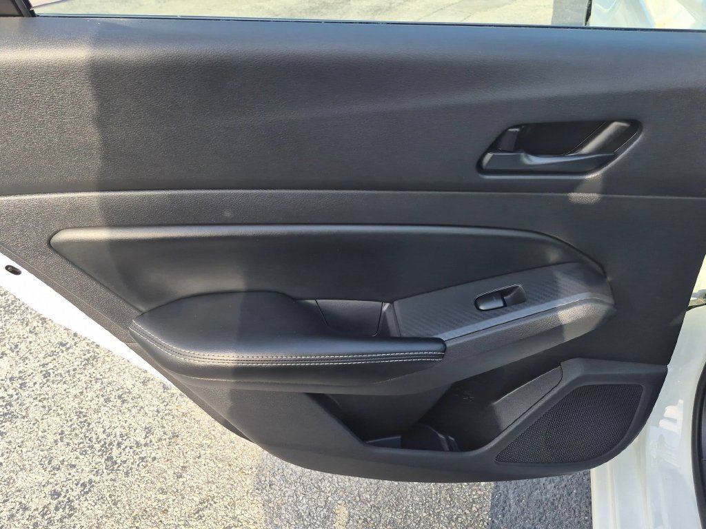 Used 2025 Nissan Altima 2.5 SV FWD image 25