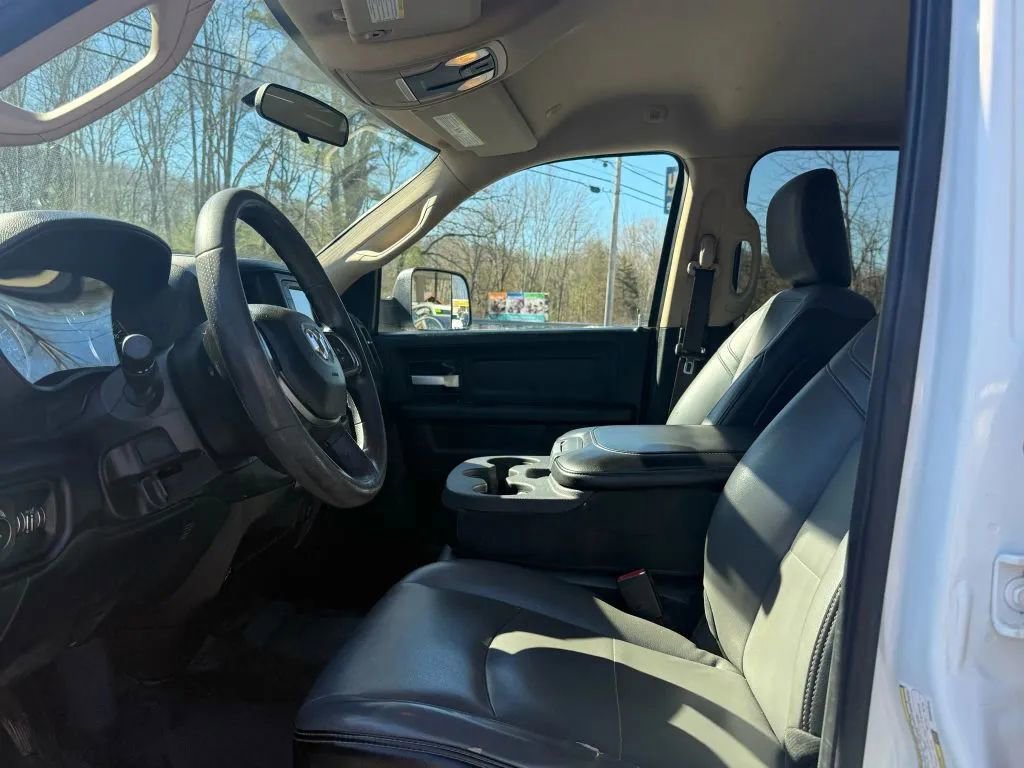 Used 2019 RAM 2500 Tradesman w/ Chrome Appearance Group image 12