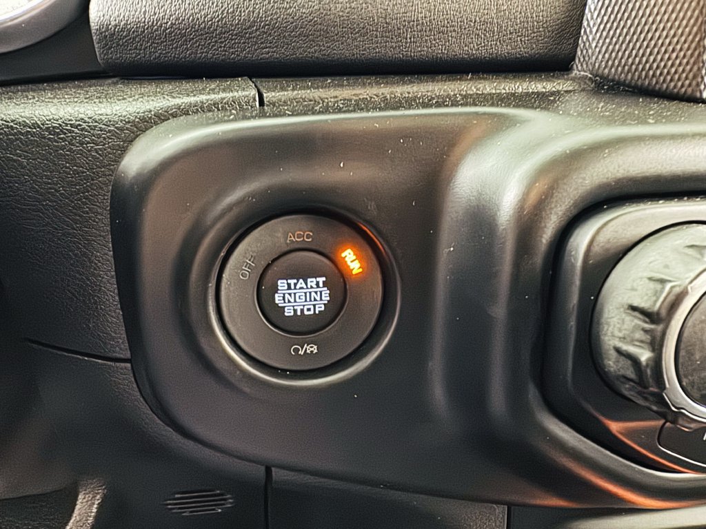 Used 2021 Jeep Wrangler Unlimited Sahara AWD/4WD image 14