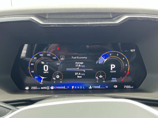 Used 2025 Chevrolet Colorado LT AWD/4WD image 32