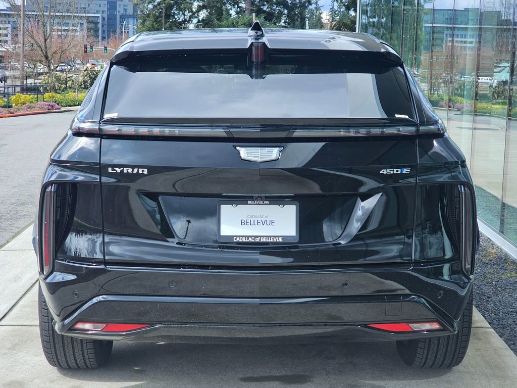 Used 2025 Cadillac Lyriq Sport image 4