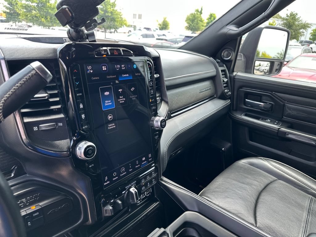 Used 2024 RAM 3500 Limited AWD/4WD image 23