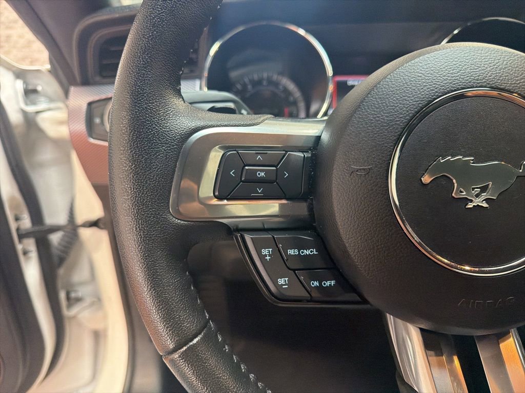 Used 2017 Ford Mustang Coupe image 17