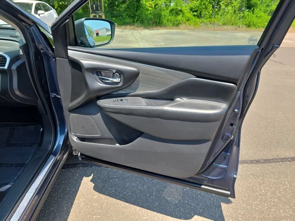 Used 2017 Nissan Murano S AWD/4WD image 43