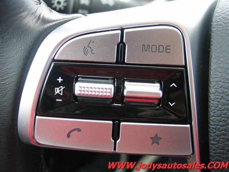 Used 2025 Kia Telluride S AWD/4WD image 13