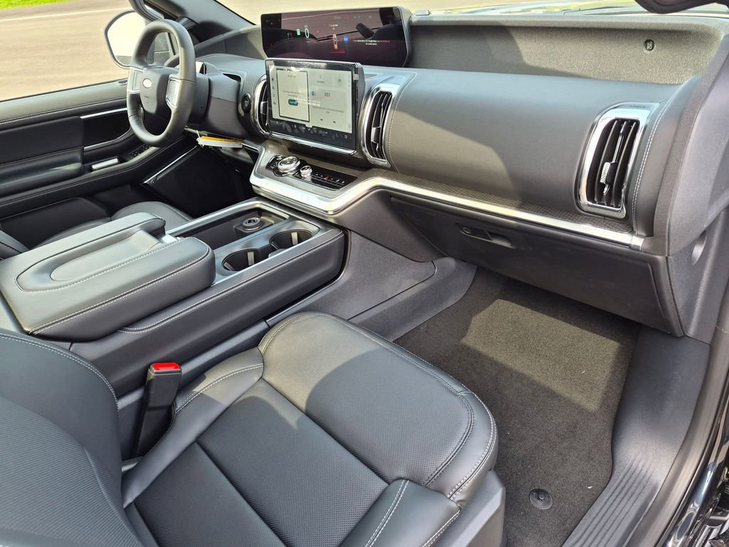 New 2026 Ford Expedition Max Platinum image 30