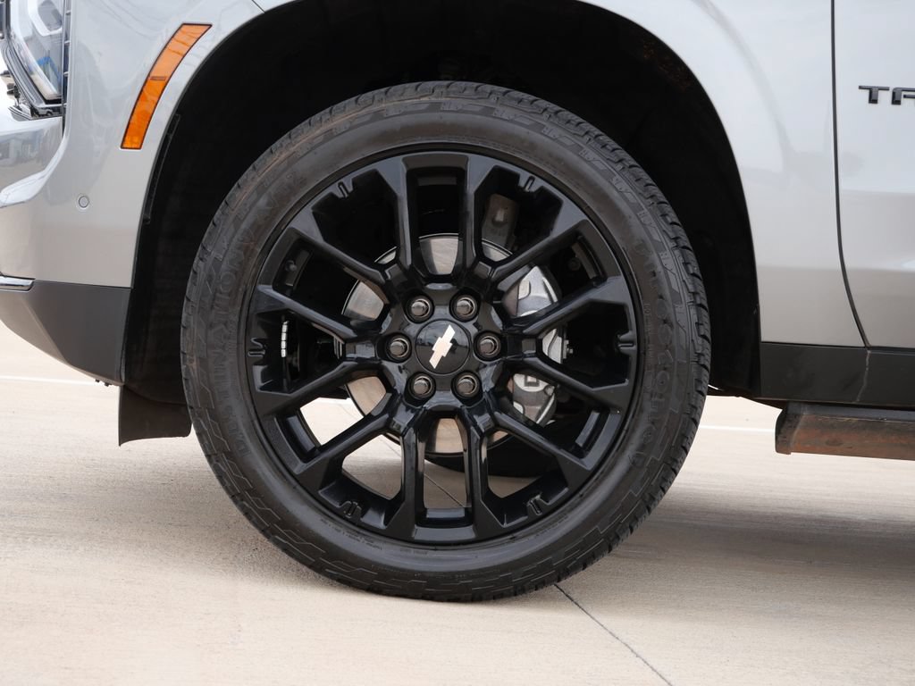 Used 2025 Chevrolet Tahoe RST w/ Comfort Package AWD/4WD image 10