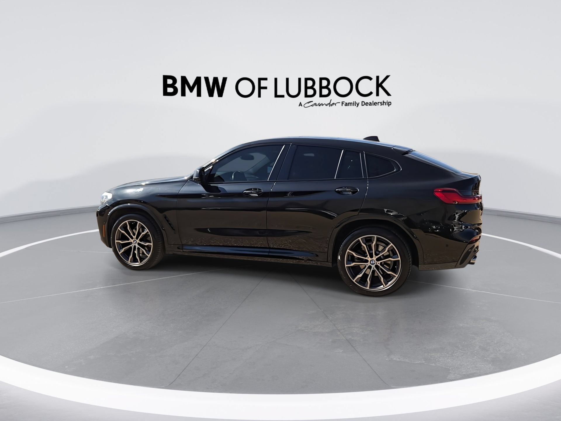 Used 2021 BMW X4 xDrive30i w/ M Sport Package AWD/4WD image 6