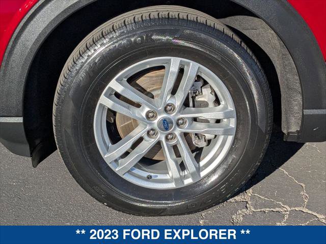 Certified 2023 Ford Explorer XLT RWD image 9