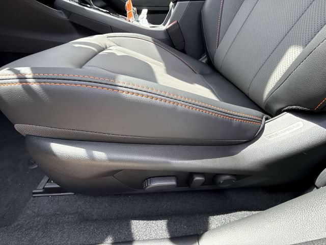 New 2026 Subaru Crosstrek 2.5i Limited w/ Crosstrek Mirror Package AWD/4WD image 14