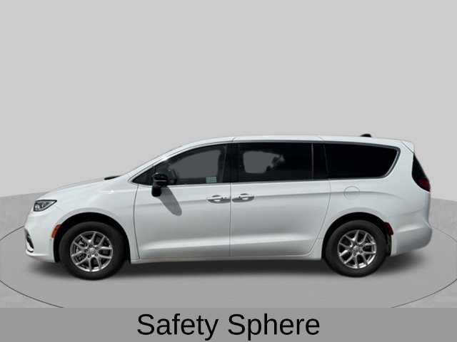 New 2026 Chrysler Pacifica Select FWD image 3