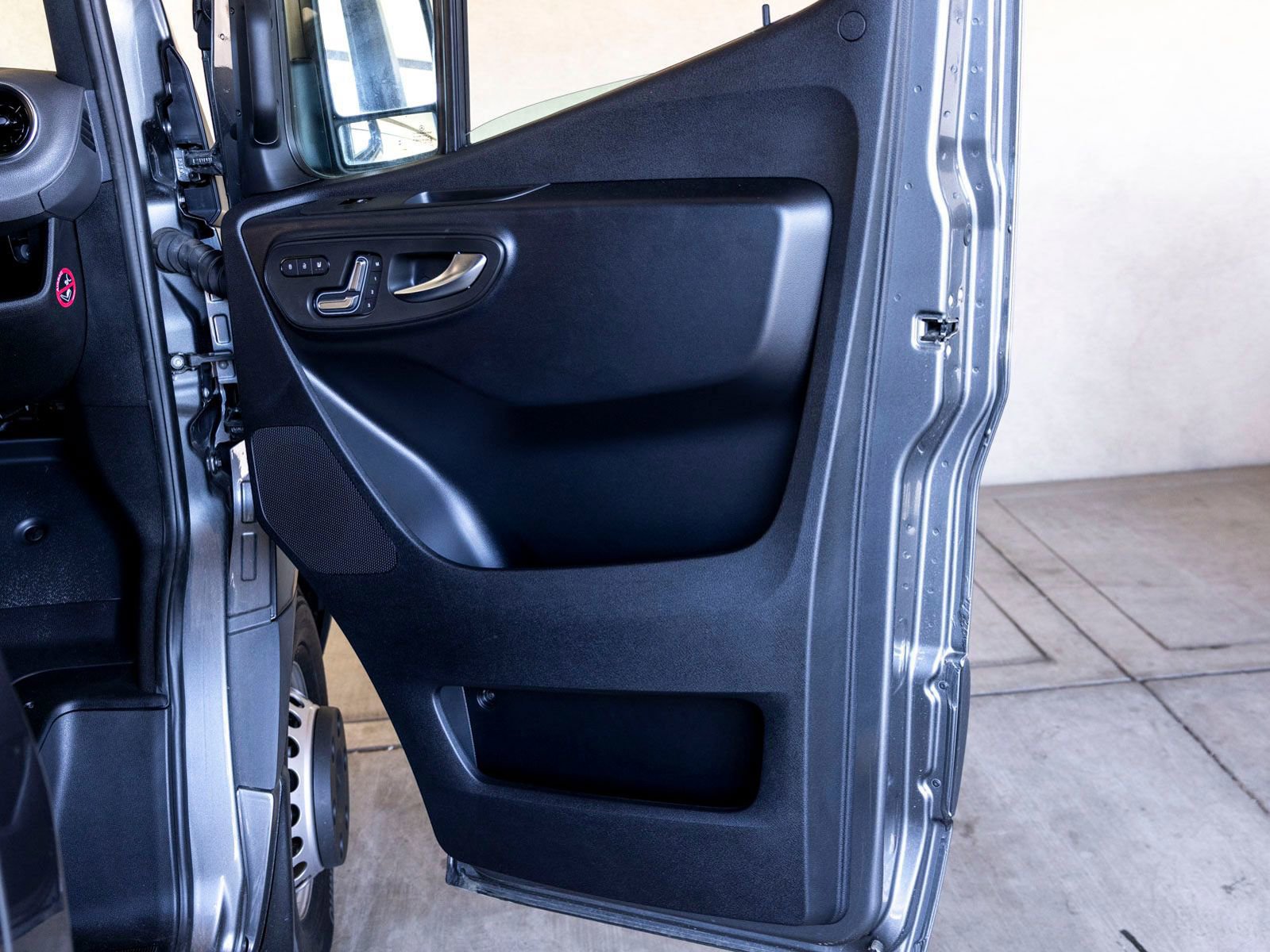 New 2025 Mercedes-Benz Sprinter 4500 image 23