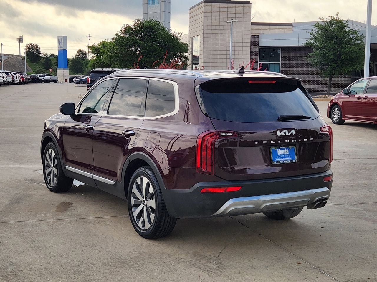 Used 2022 Kia Telluride S image 7