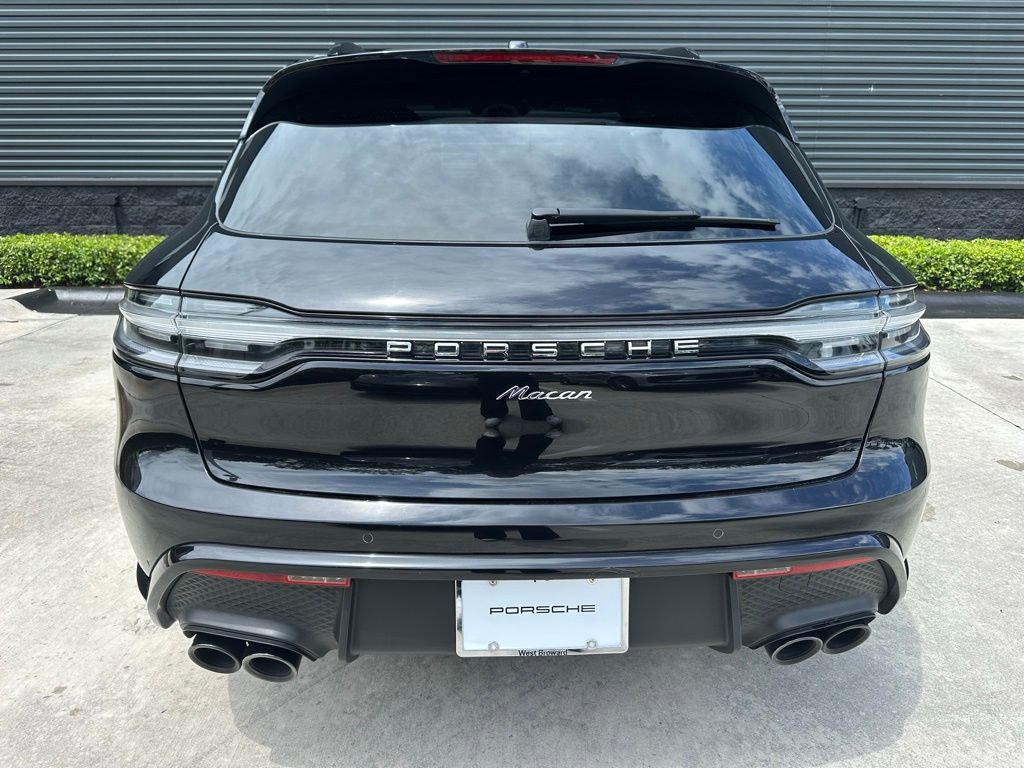 Certified 2023 Porsche Macan AWD/4WD image 12