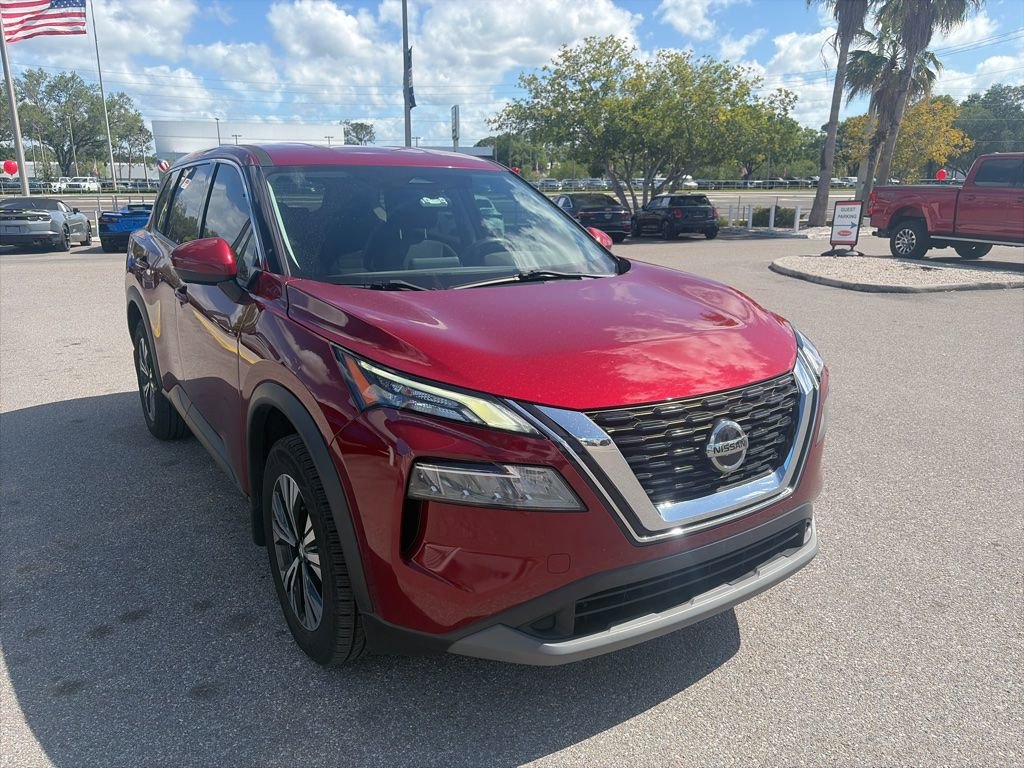 Used 2021 Nissan Rogue SV image 1