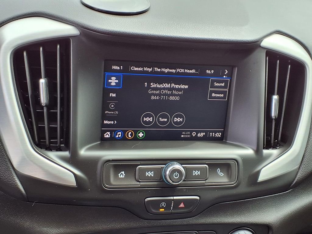 Used 2024 GMC Terrain SLE w/ Elevation Edition FWD image 19