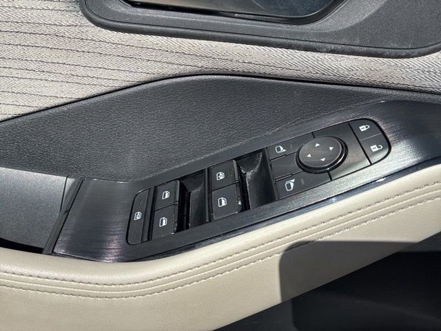 Used 2023 Nissan Rogue SV AWD/4WD image 10