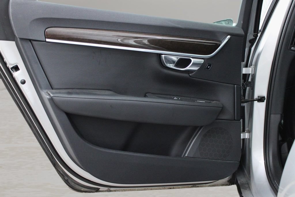 Used 2018 Volvo S90 T6 Momentum w/ Convenience Package AWD/4WD image 24