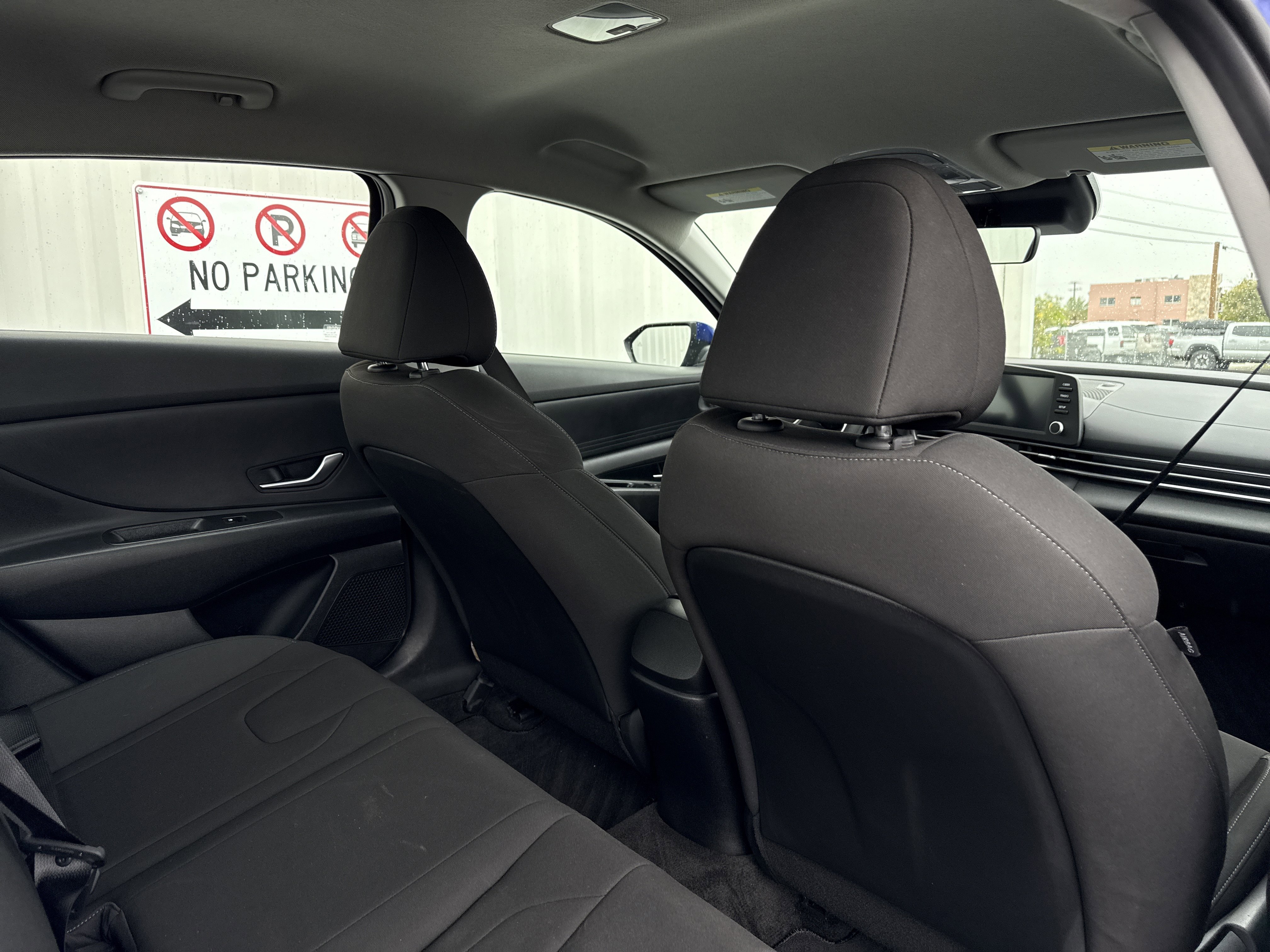 Used 2022 Hyundai Elantra SEL image 41