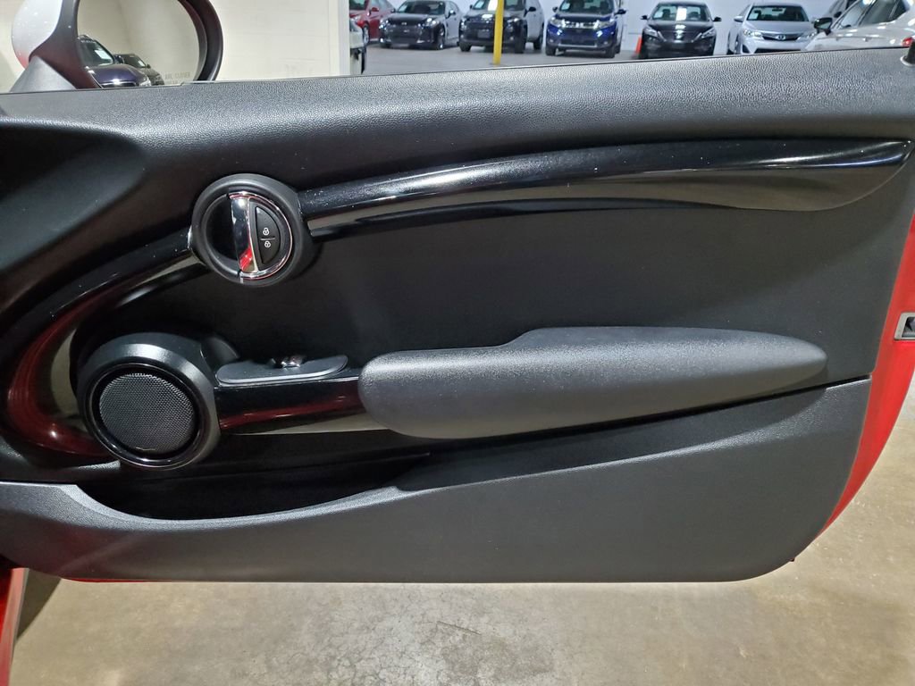 Used 2017 MINI Cooper S image 16