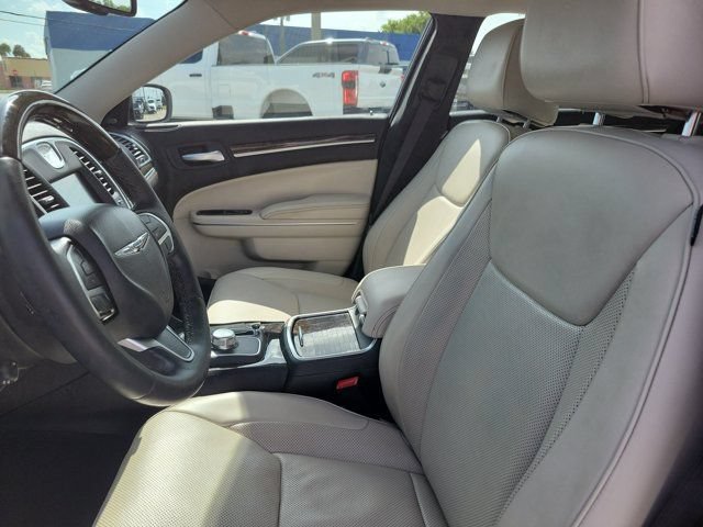 Used 2015 Chrysler 300 C RWD image 24