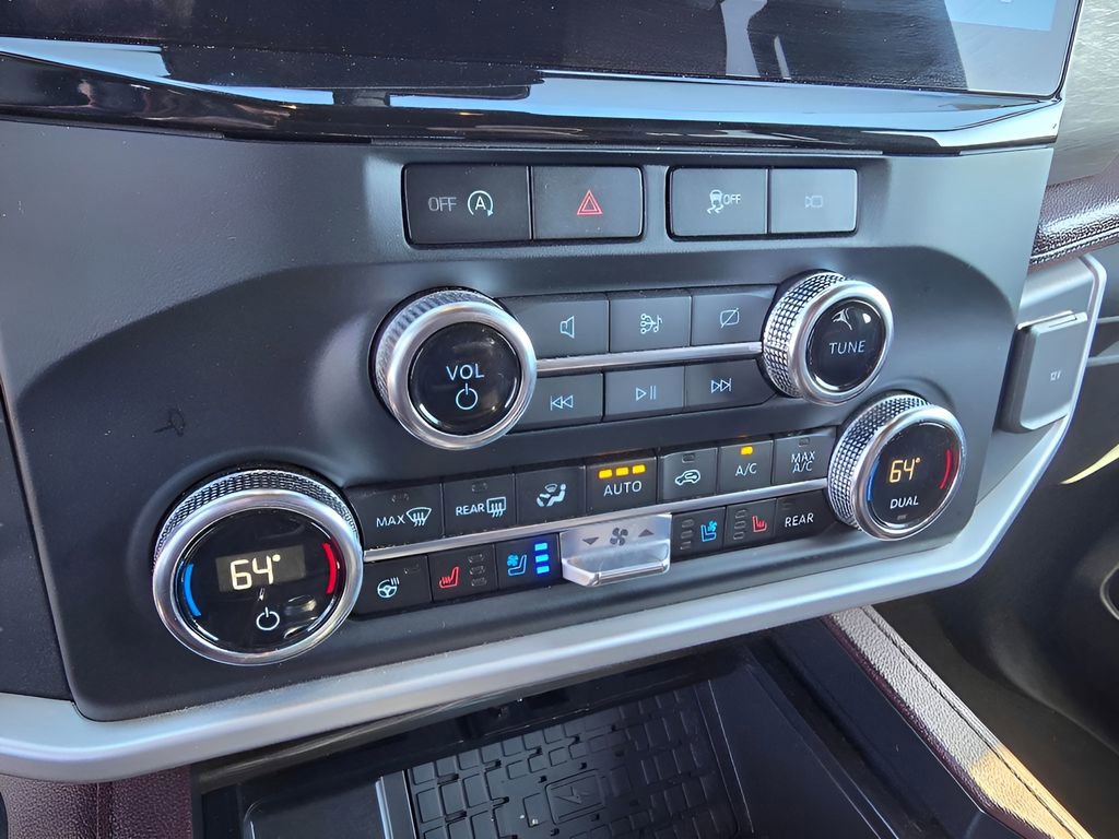 Used 2024 Ford Expedition Max Limited image 21