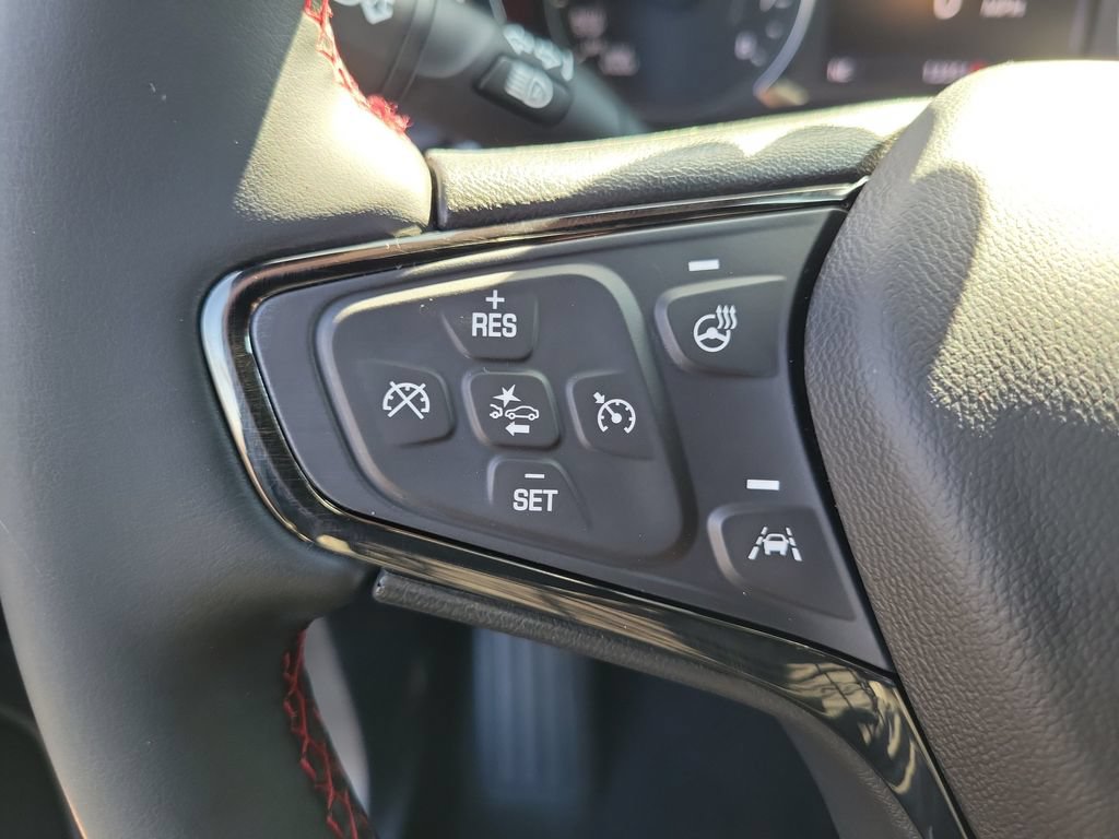 Used 2023 Chevrolet Equinox RS FWD image 5