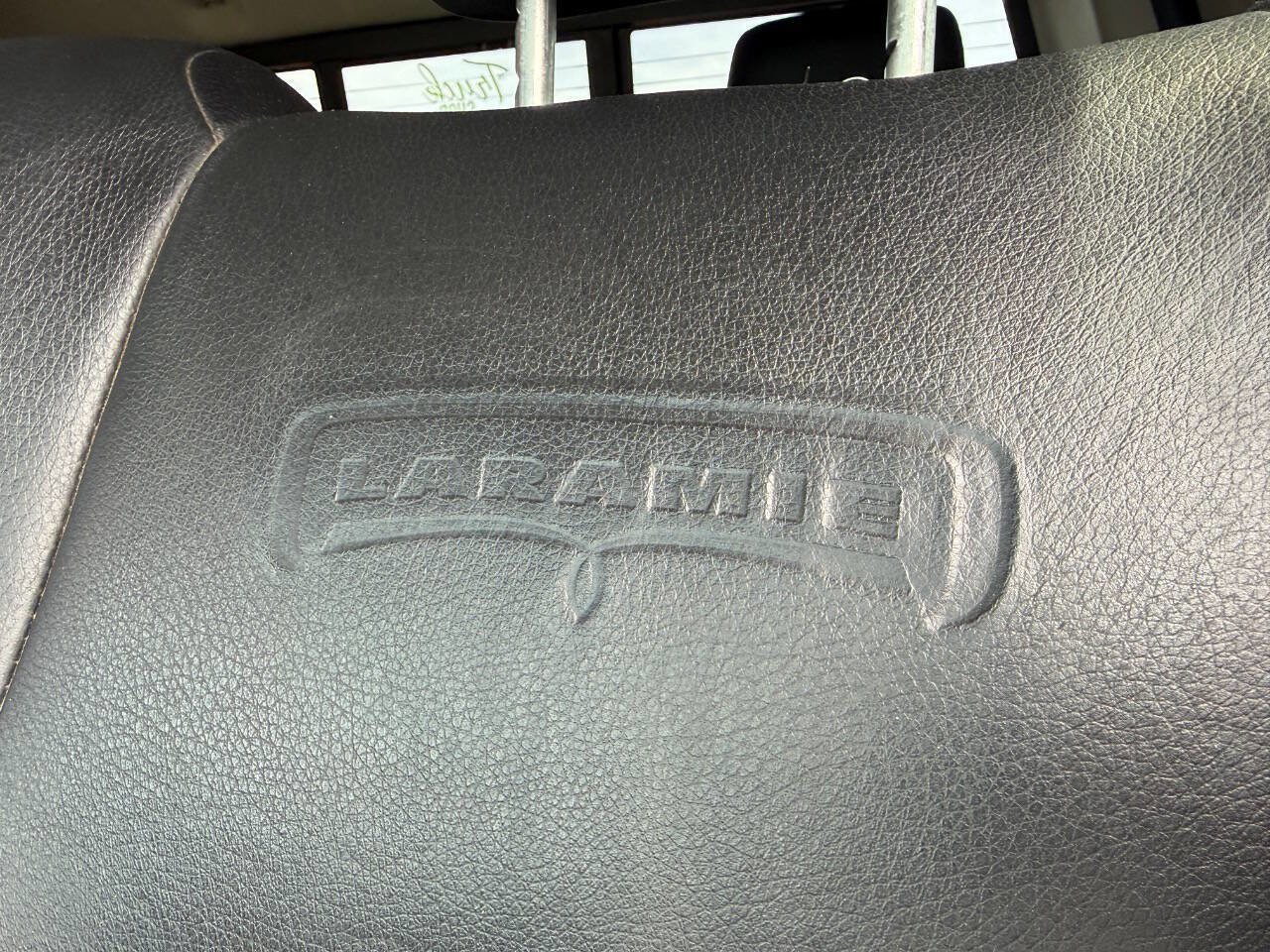 Used 2018 RAM 3500 Laramie w/ Snow Chief Group AWD/4WD image 17