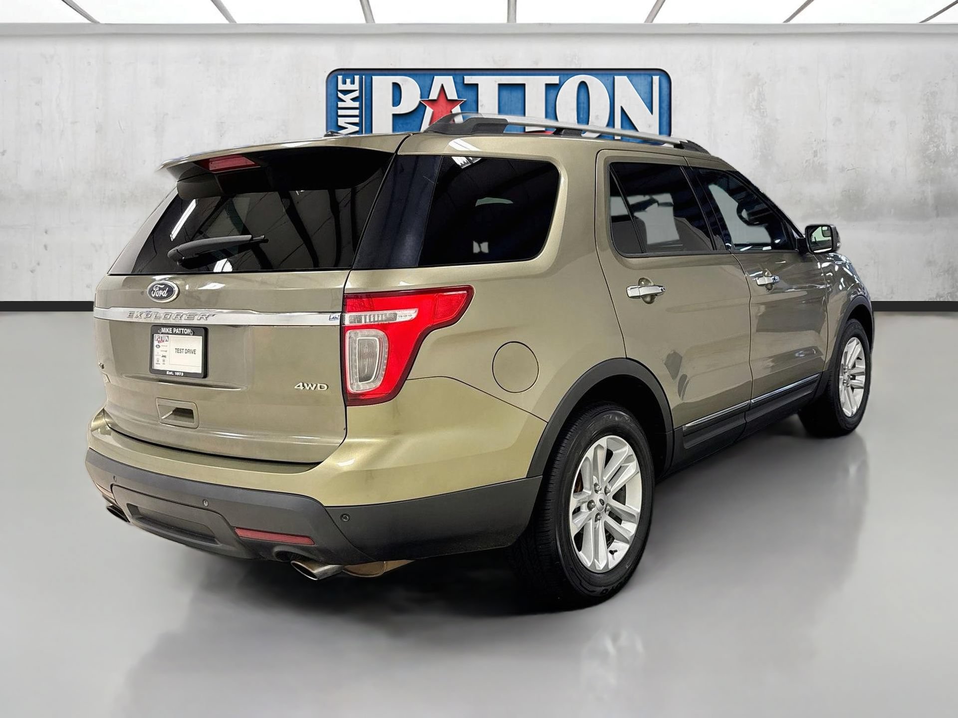 Used 2013 Ford Explorer XLT AWD/4WD image 7