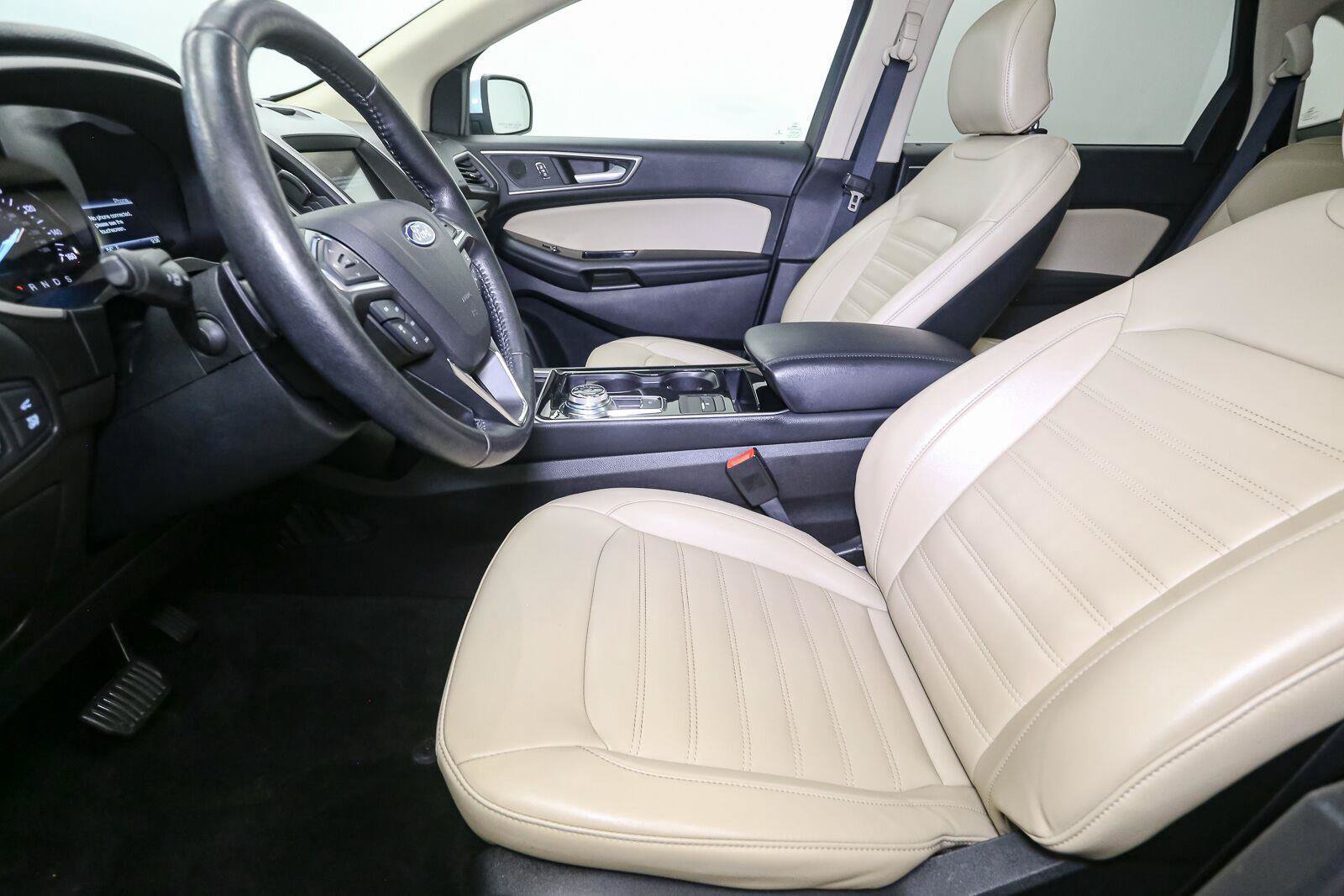 Used 2019 Ford Edge SEL w/ Equipment Group 201A AWD/4WD image 46
