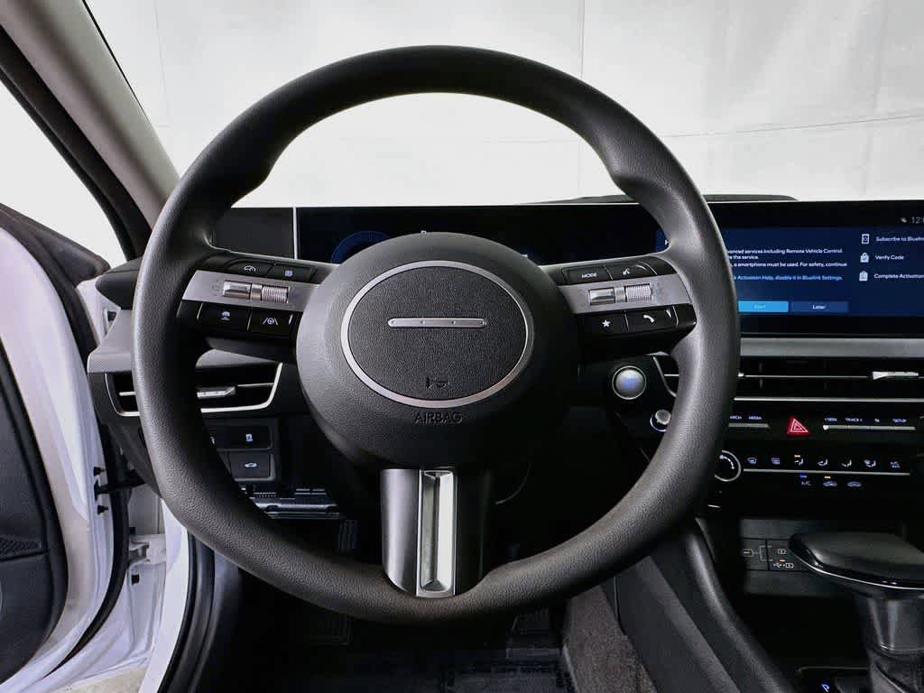 Used 2025 Hyundai Sonata SE image 14