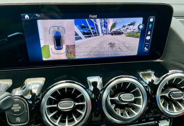 Used 2025 Mercedes-Benz GLA 35 AMG 4MATIC image 33