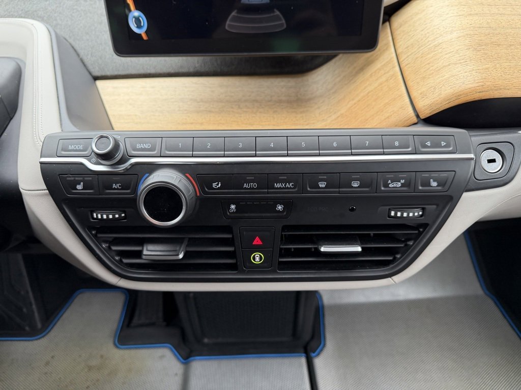 Used 2014 BMW i3 image 24