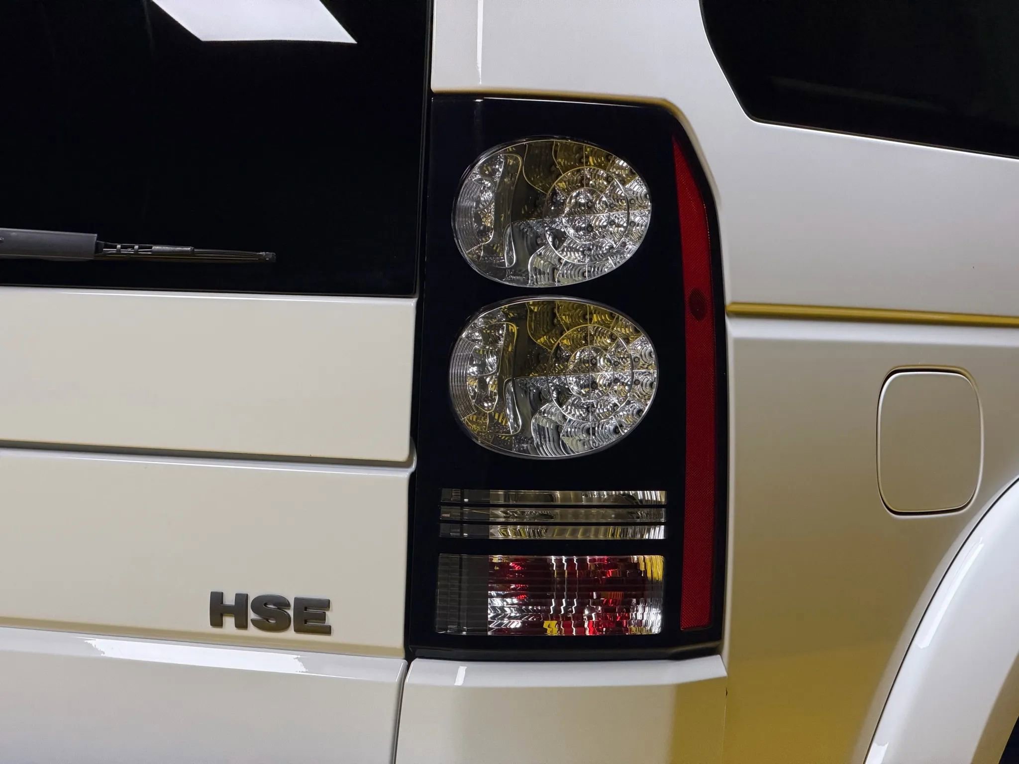 Used 2015 Land Rover LR4 HSE image 8