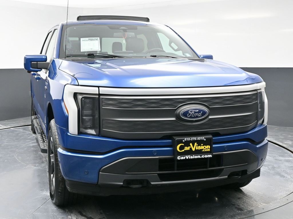 Used 2022 Ford F150 Lightning Lariat w/ Equipment Group 511A High image 4