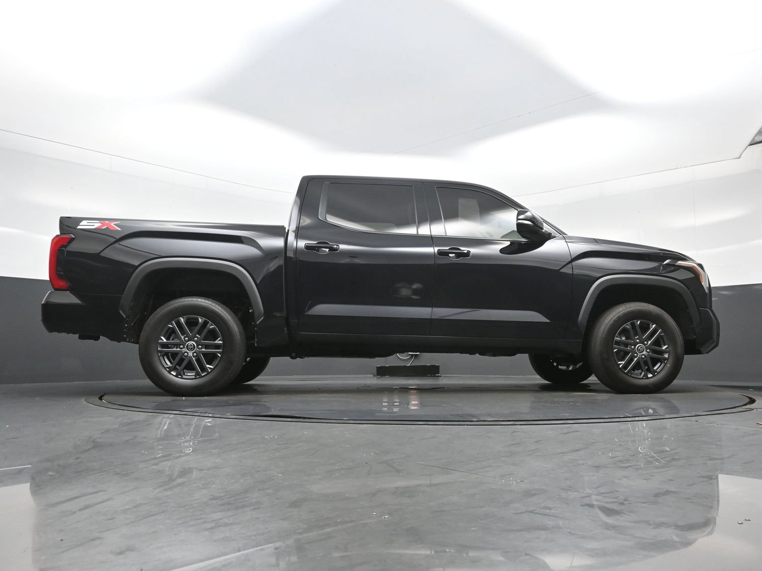 Used 2023 Toyota Tundra SR5 w/ SR5 Convenience Package AWD/4WD image 37