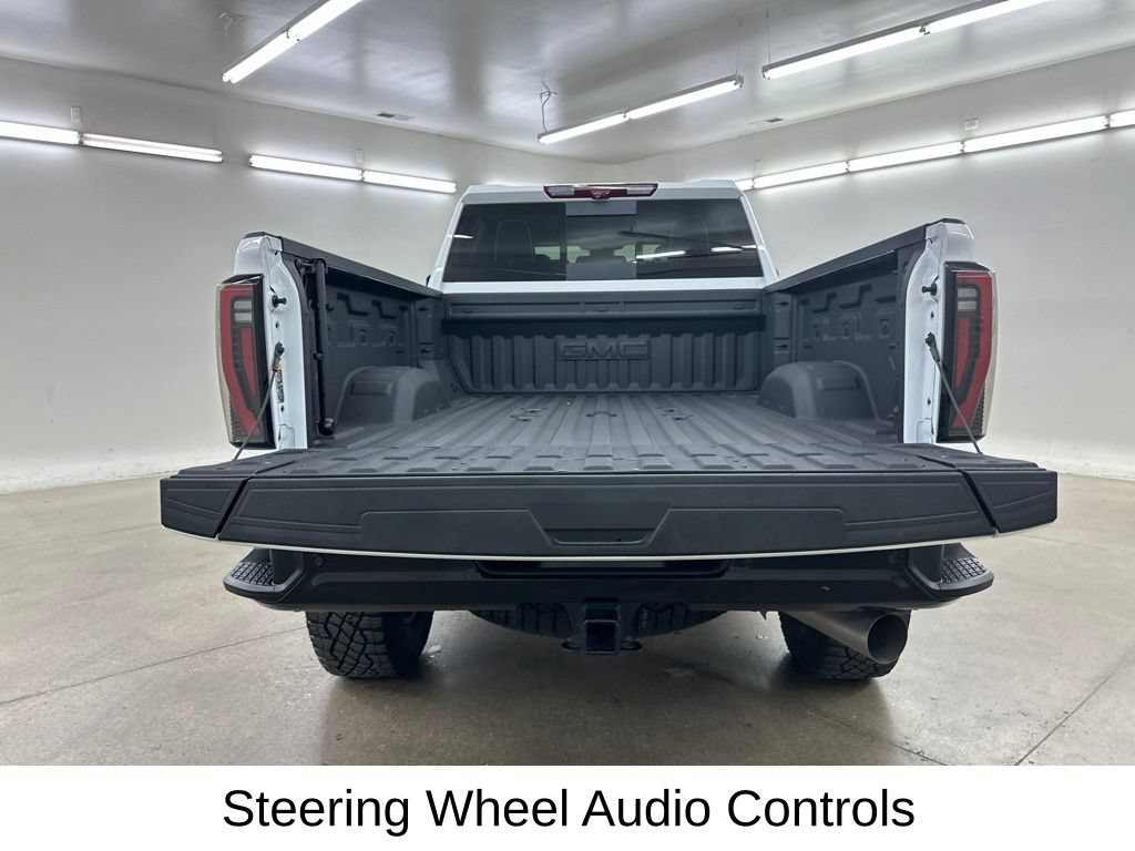 Used 2025 GMC Sierra 2500 AT4X AWD/4WD image 18
