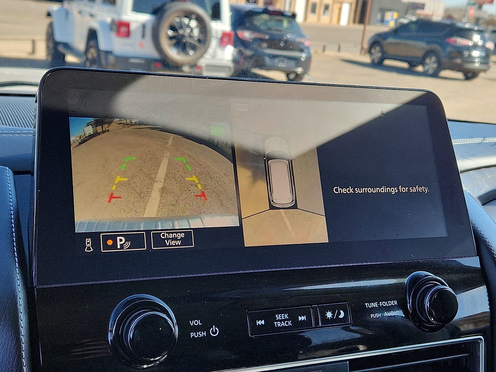 Used 2024 INFINITI QX80 Luxe image 14