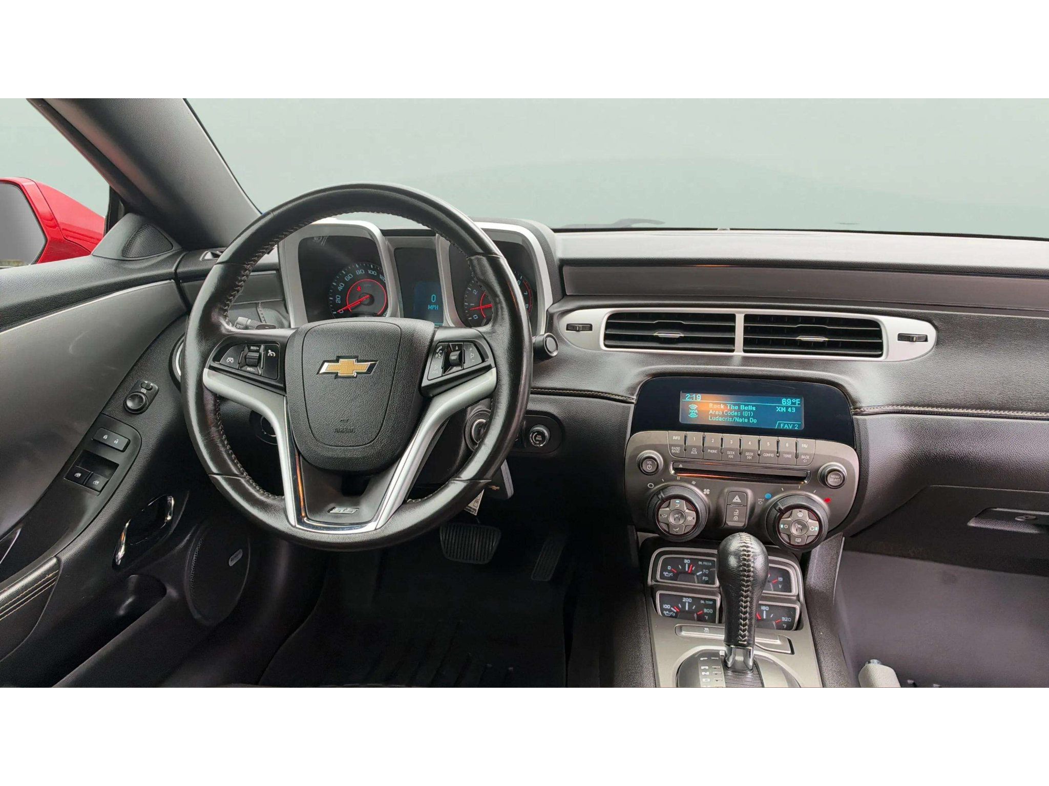 Used 2012 Chevrolet Camaro SS RWD image 16