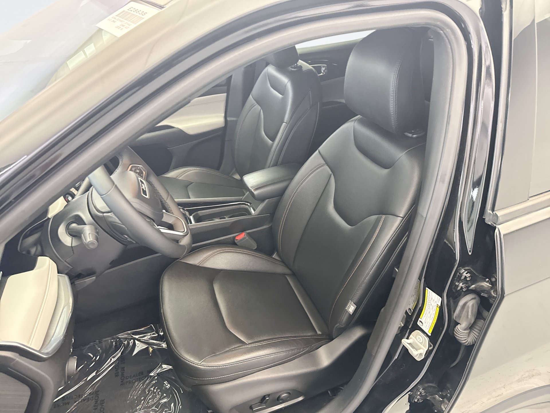 Used 2024 Jeep Compass Limited AWD/4WD image 11