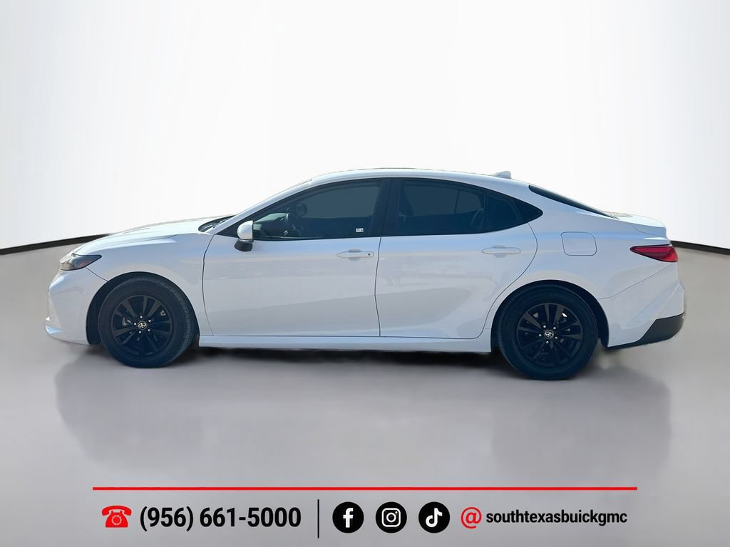 Used 2025 Toyota Camry LE w/ Convenience Package FWD image 4