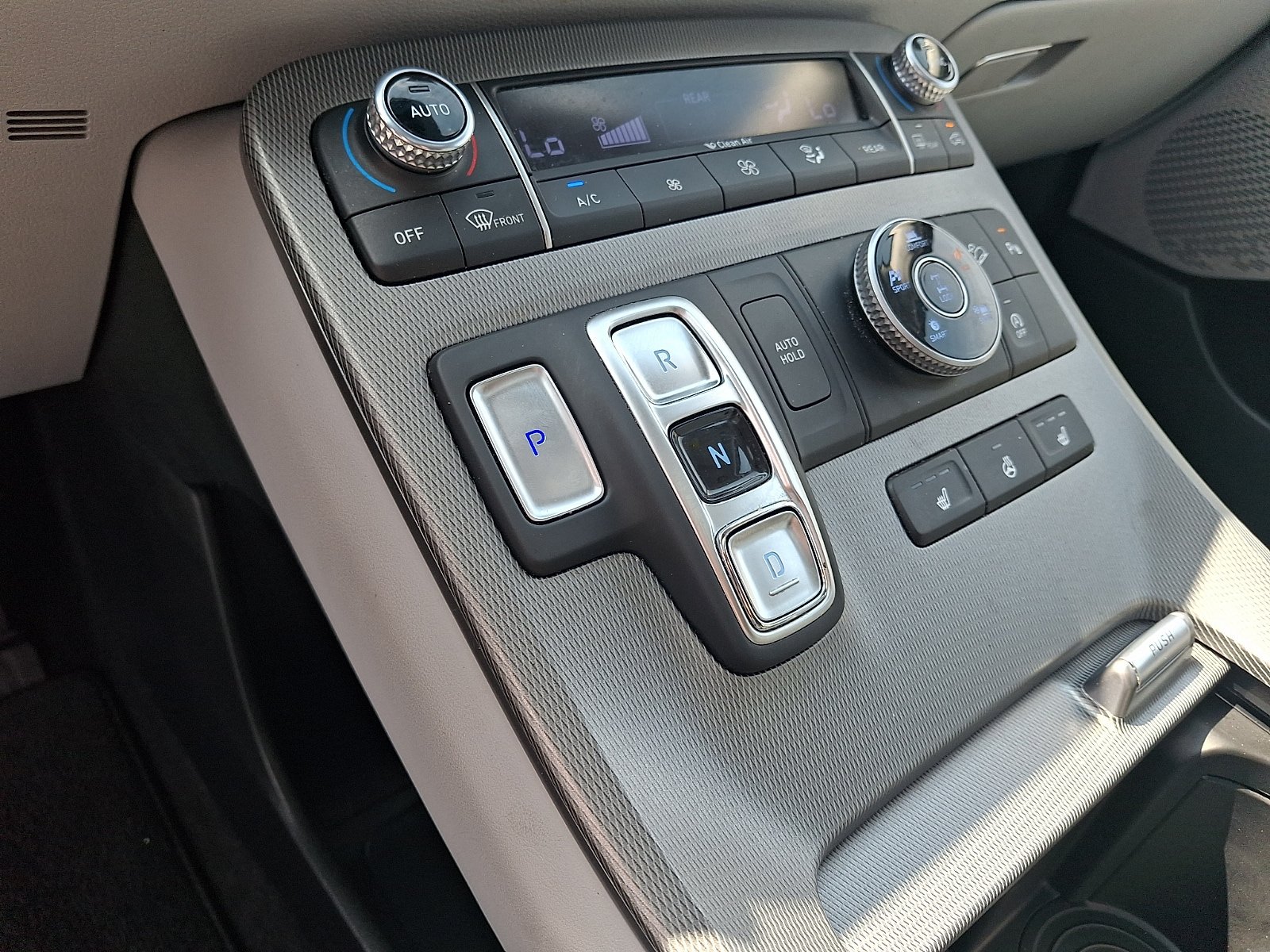 Used 2021 Hyundai Palisade SEL AWD/4WD image 16