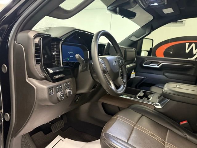 Used 2024 Chevrolet Silverado 2500 High Country w/ High Country Premium Package image 12
