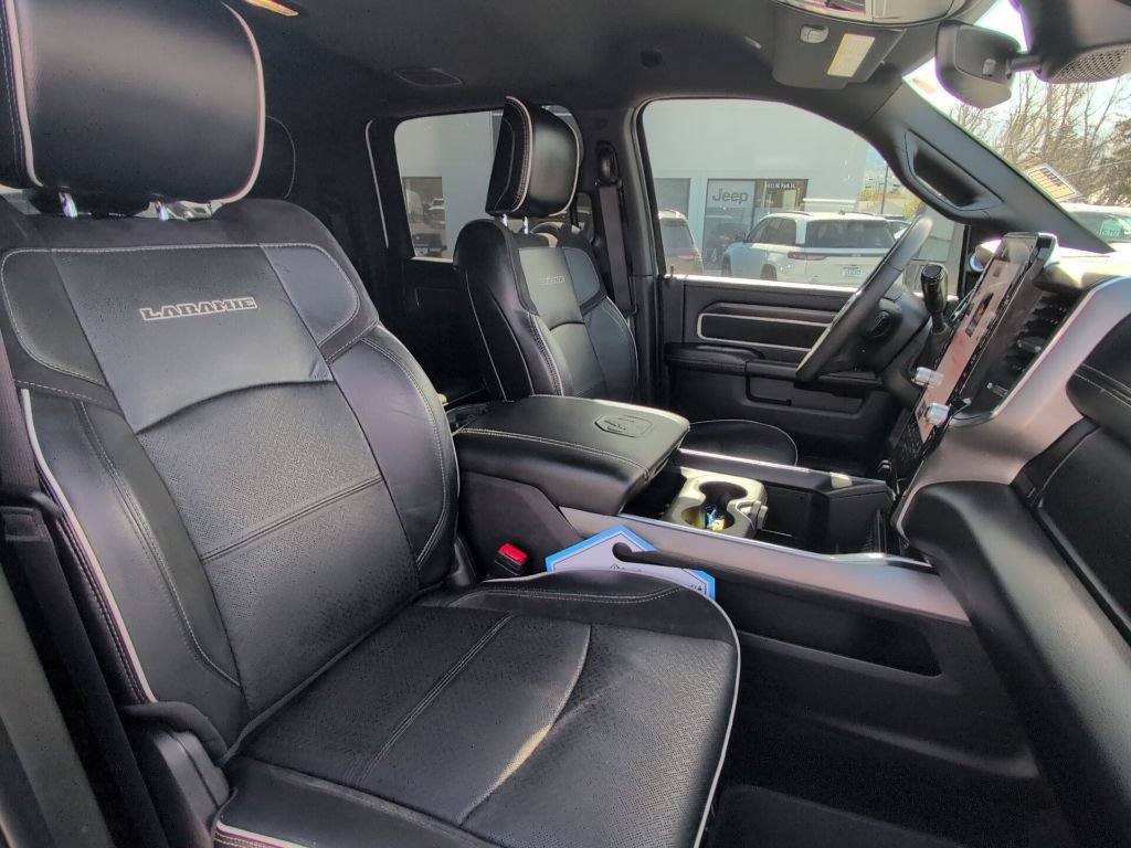 Certified 2025 RAM 3500 Laramie AWD/4WD image 33