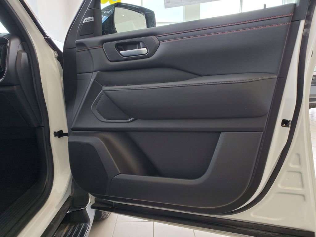 New 2025 Nissan Armada PRO-4X image 16