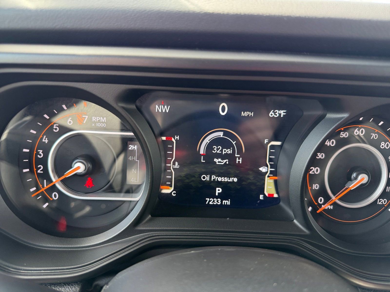 Used 2025 Jeep Gladiator High Tide image 16