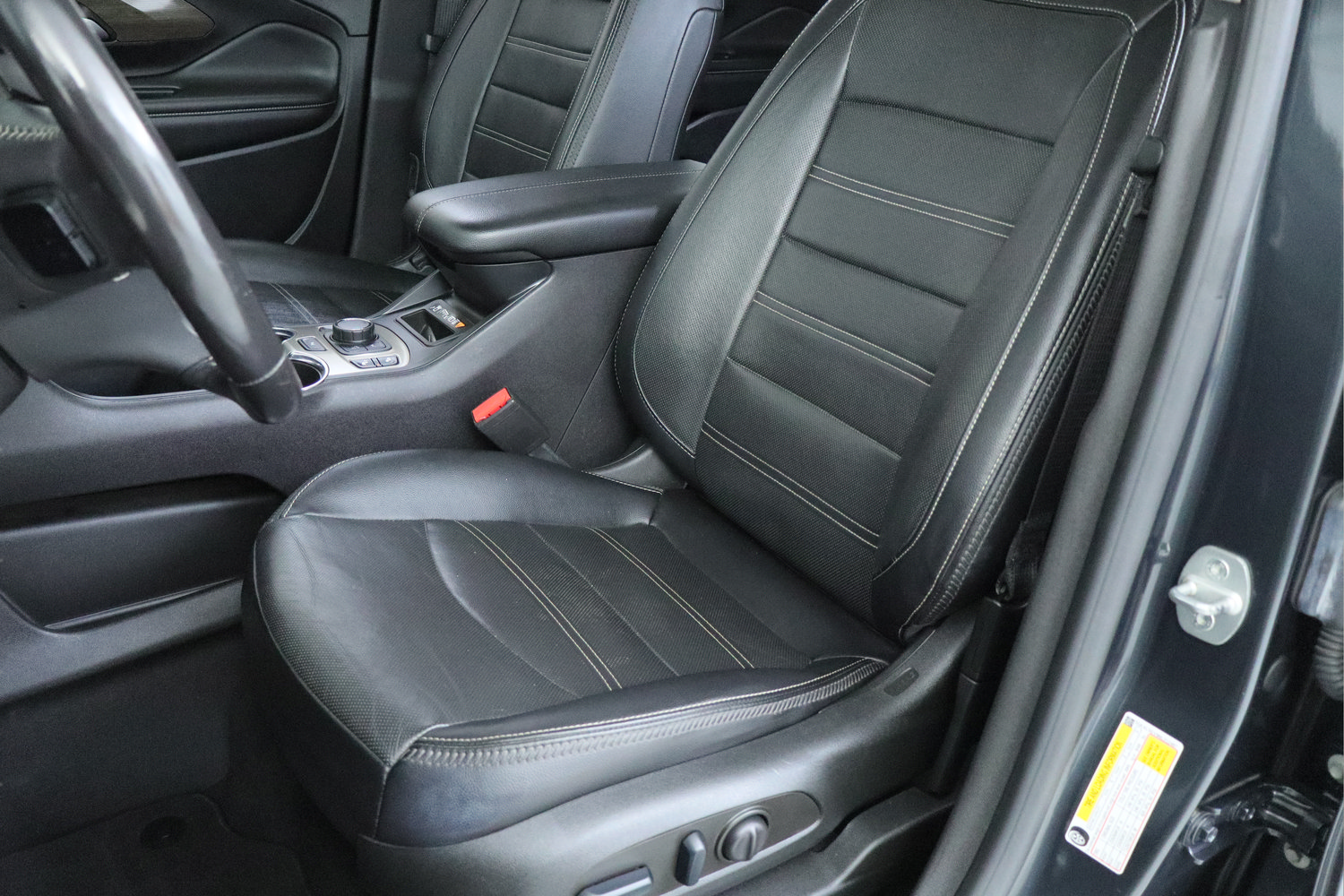 Certified 2022 GMC Terrain Denali AWD/4WD image 11