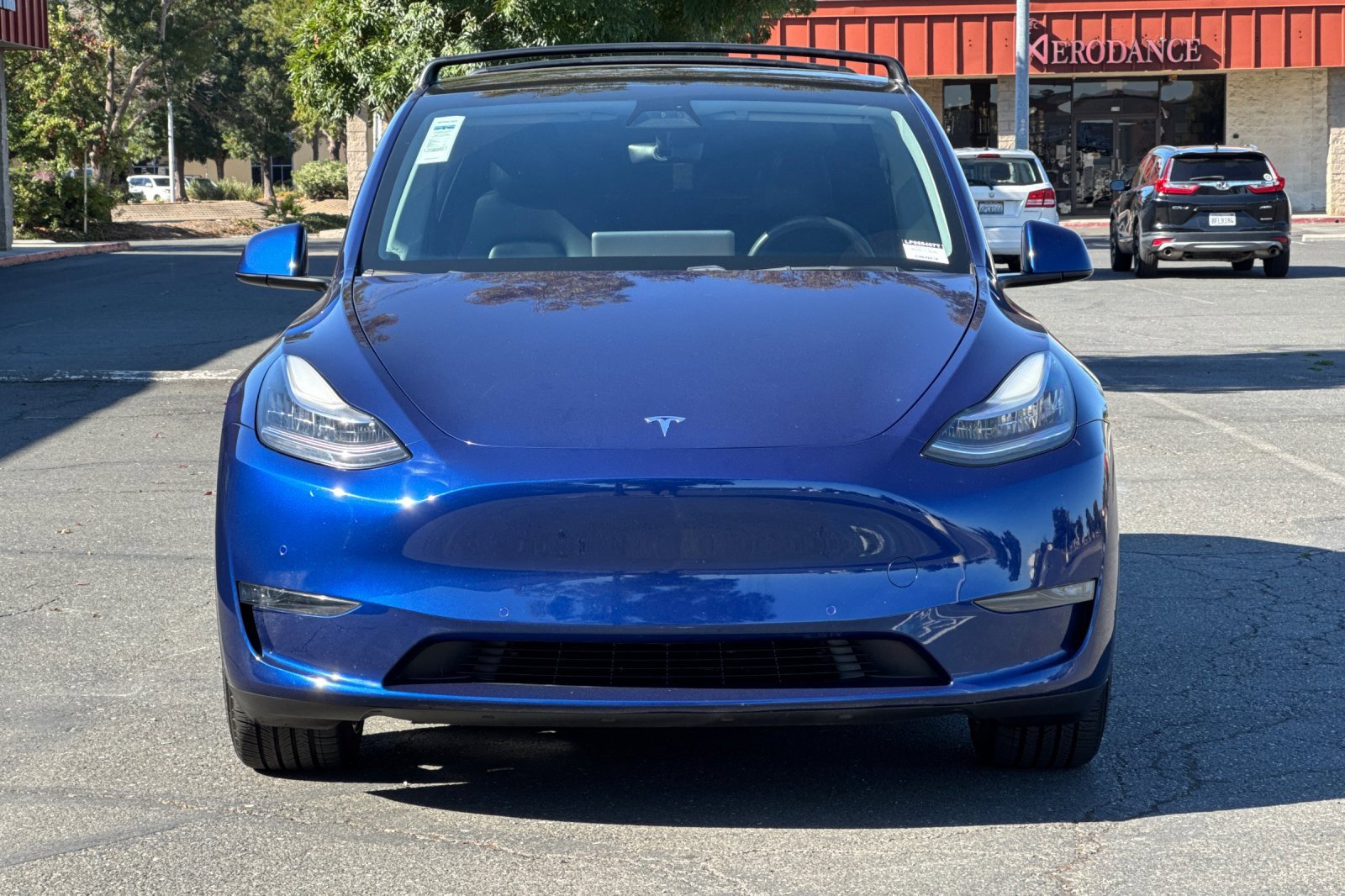 Used 2020 Tesla Model Y Long Range image 8