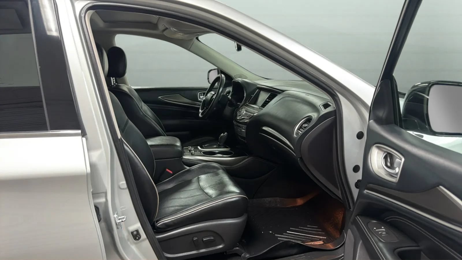 Used 2017 INFINITI QX60 FWD w/ Premium Plus Package image 22